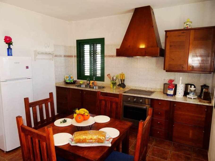 Apartamento Vacacional Pescaito En Playa Quemada Apartment Ngoại thất bức ảnh